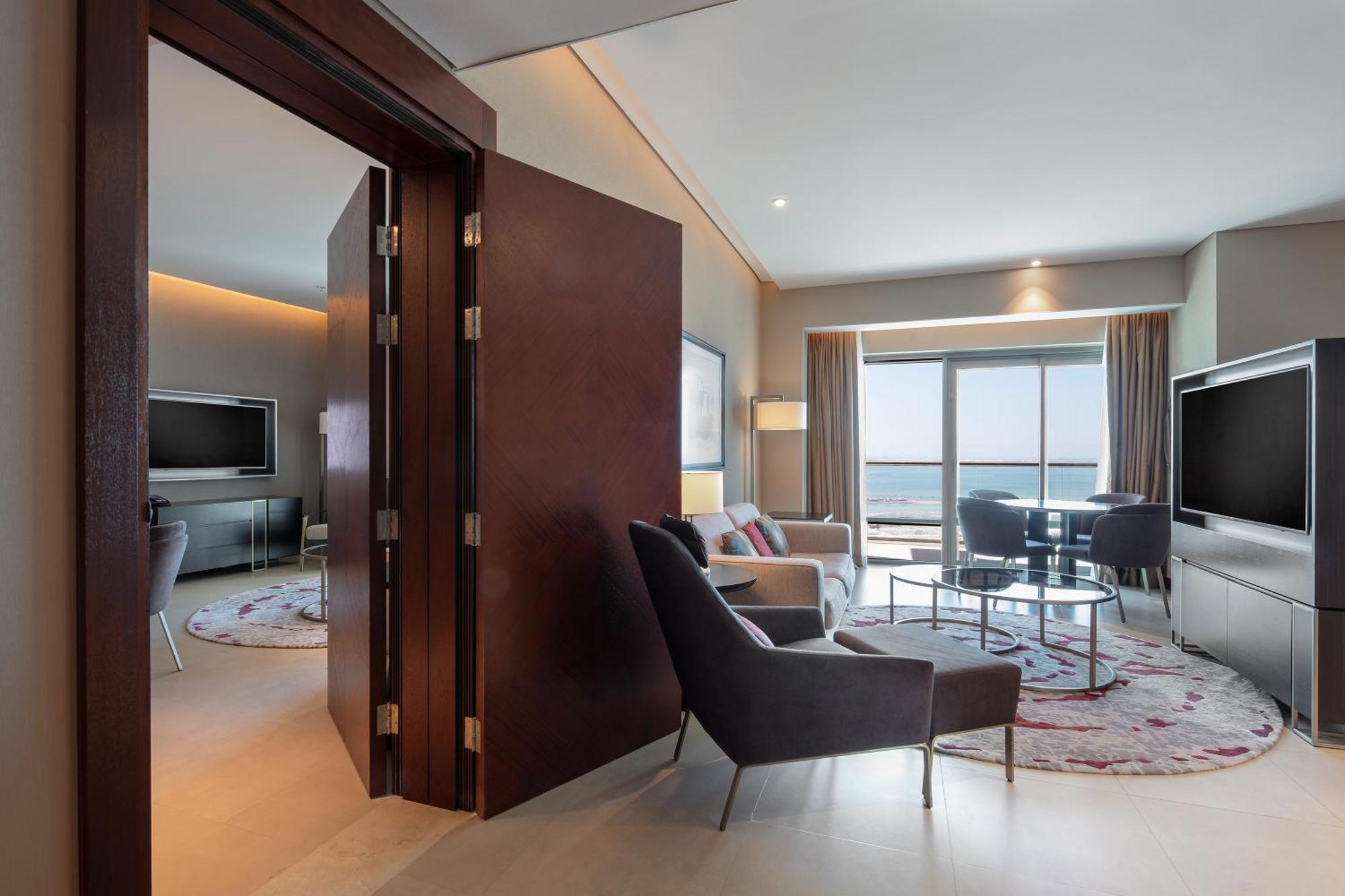 Готель Hilton Doha The Pearl Екстер'єр фото